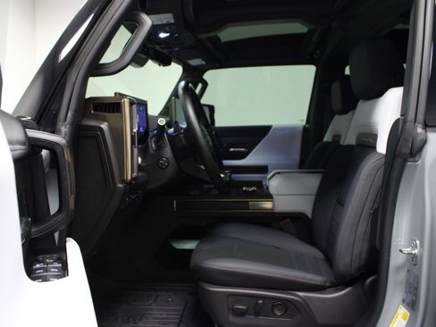 Used 2025 GMC Hummer EV 3X AWD/4WD image 12