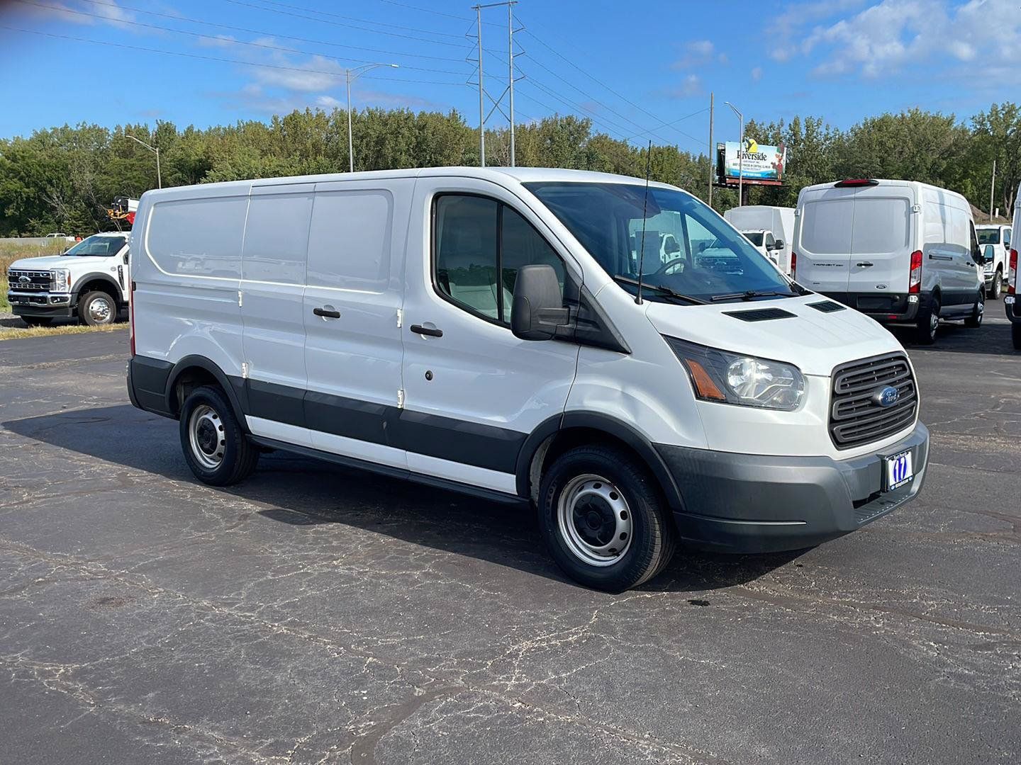 Used 2017 Ford Transit 150 130 Low Roof RWD image 7