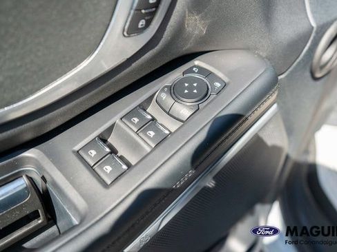 Used 2025 Ford Expedition Tremor AWD/4WD image 19
