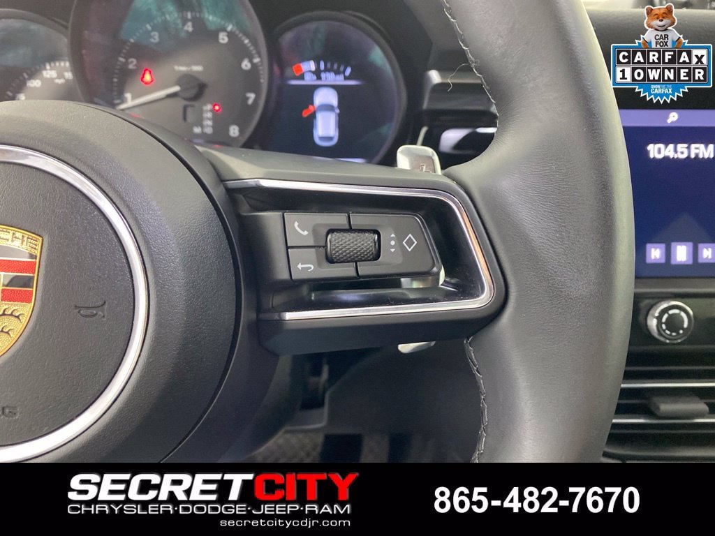 Used 2023 Porsche Macan AWD/4WD image 15