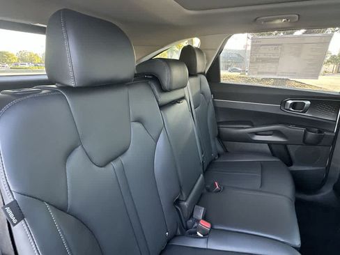 Used 2026 Kia Sorento S w/ S Panoramic Sunroof Package FWD image 26