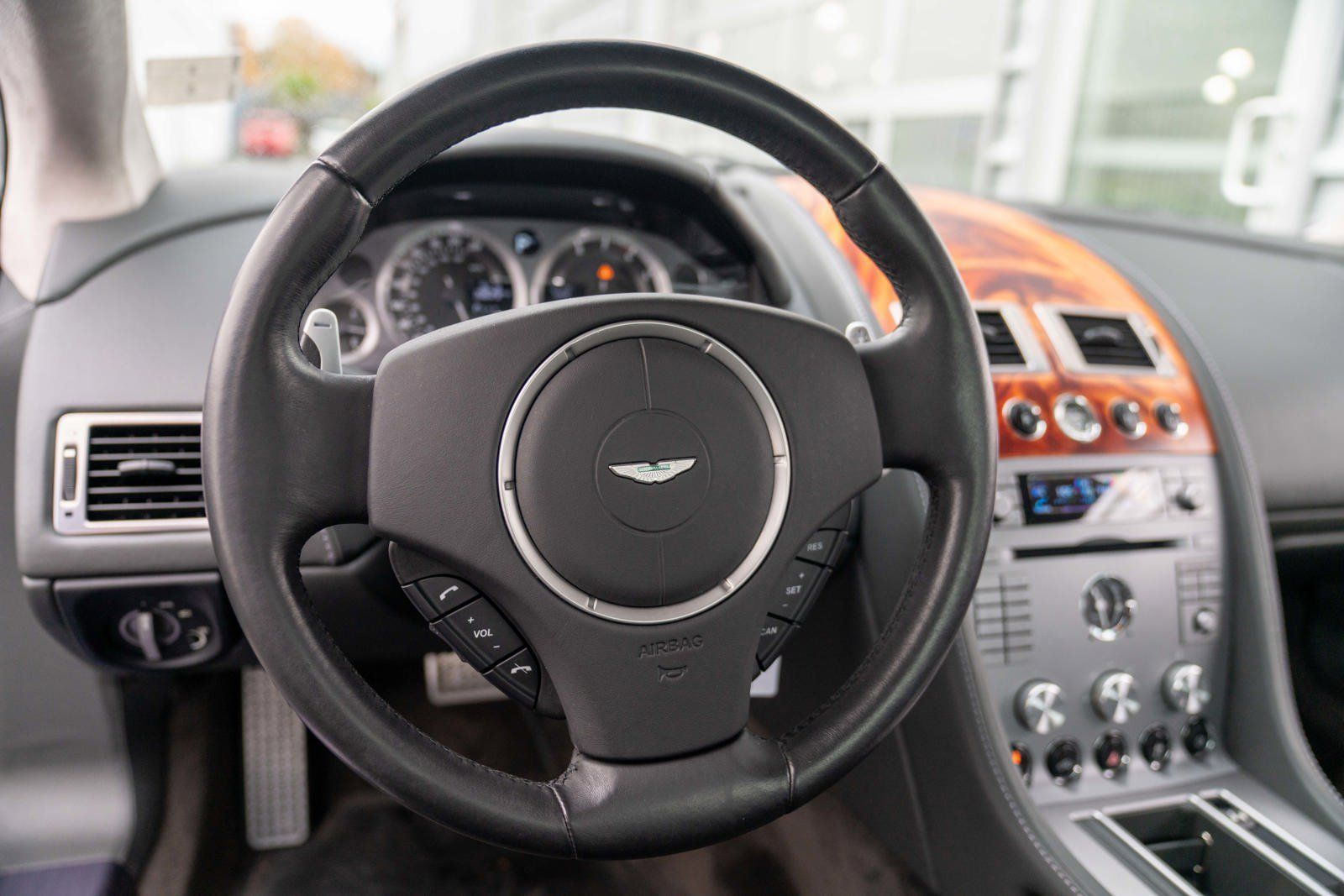 Used 2008 Aston Martin DB9 Coupe RWD image 11