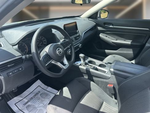 Used 2022 Nissan Altima 2.5 SV FWD image 7