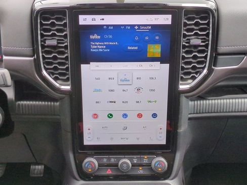 New 2025 Ford Ranger Lariat w/ Trailer Tow Package image 18