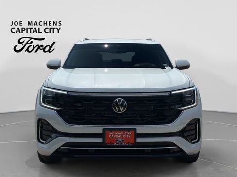 Used 2026 Volkswagen Atlas Cross Sport SEL Premium R-Line AWD/4WD image 10