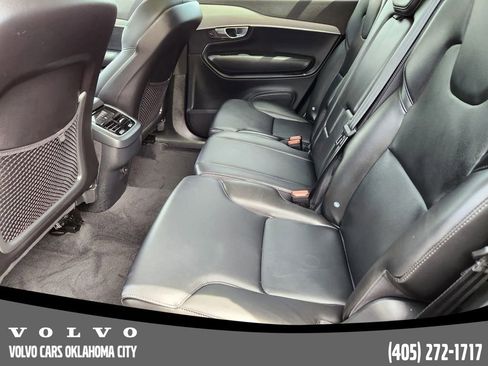 Certified 2025 Volvo XC90 B5 Core image 29