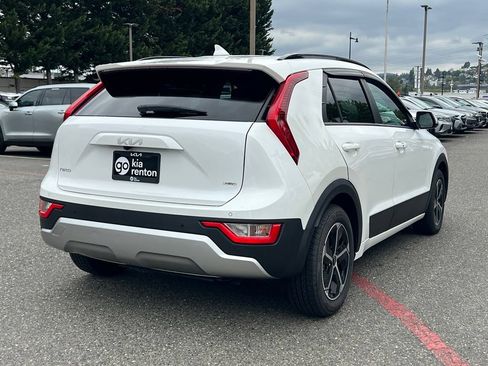 Certified 2023 Kia Niro EX FWD image 5