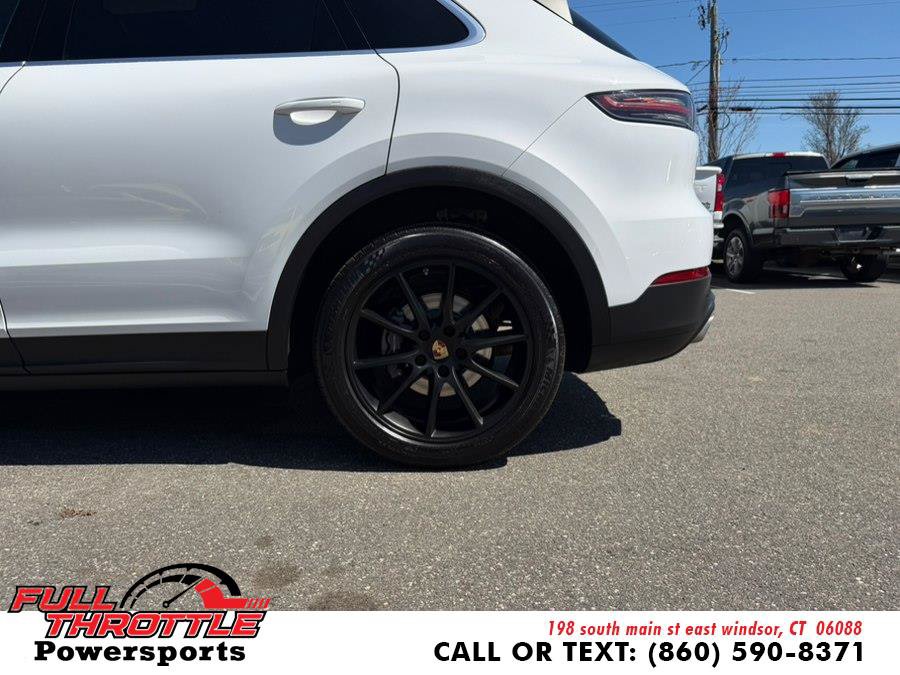 Used 2021 Porsche Cayenne AWD/4WD image 30