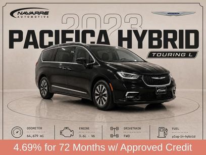 Used 2023 Chrysler Pacifica Touring-L