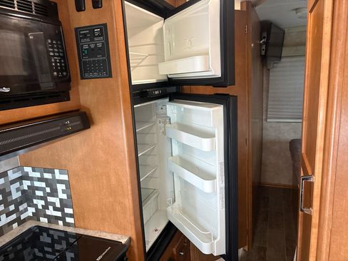 Used 2018 Ford E-350 and Econoline 350 Super Duty w/ Motorhome Prep Package RWD image 16