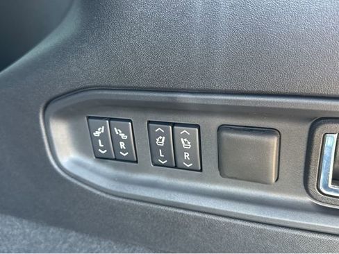 New 2026 Cadillac Vistiq Luxury image 32