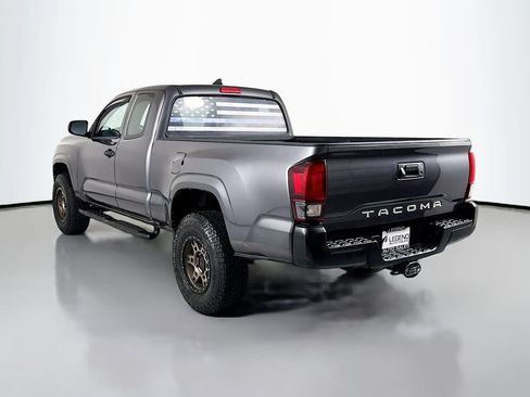 Used 2018 Toyota Tacoma SR RWD image 6
