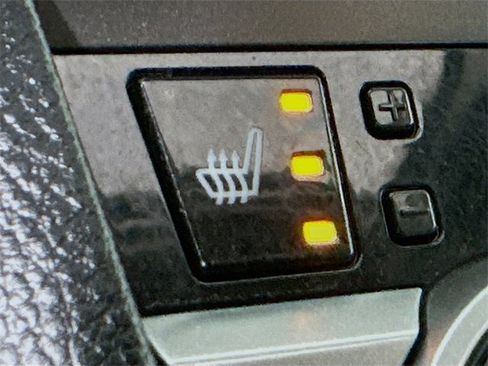 Used 2017 Subaru Outback 2.5i Limited image 13