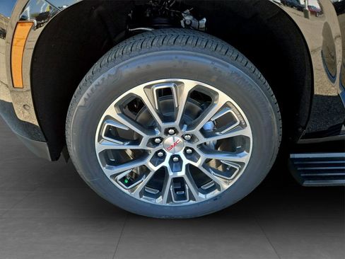 New 2026 GMC Yukon XL Denali w/ Sun & Power Step Package image 29
