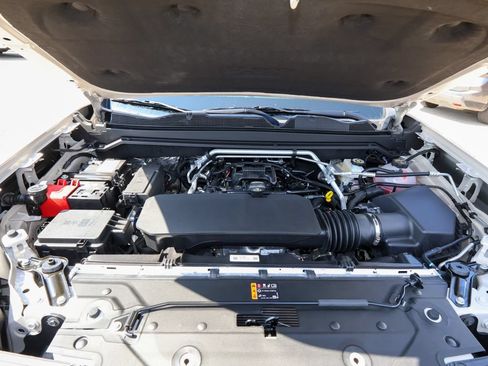 New 2026 GMC Canyon AT4 w/ Nightfall Essentials Package AWD/4WD image 34