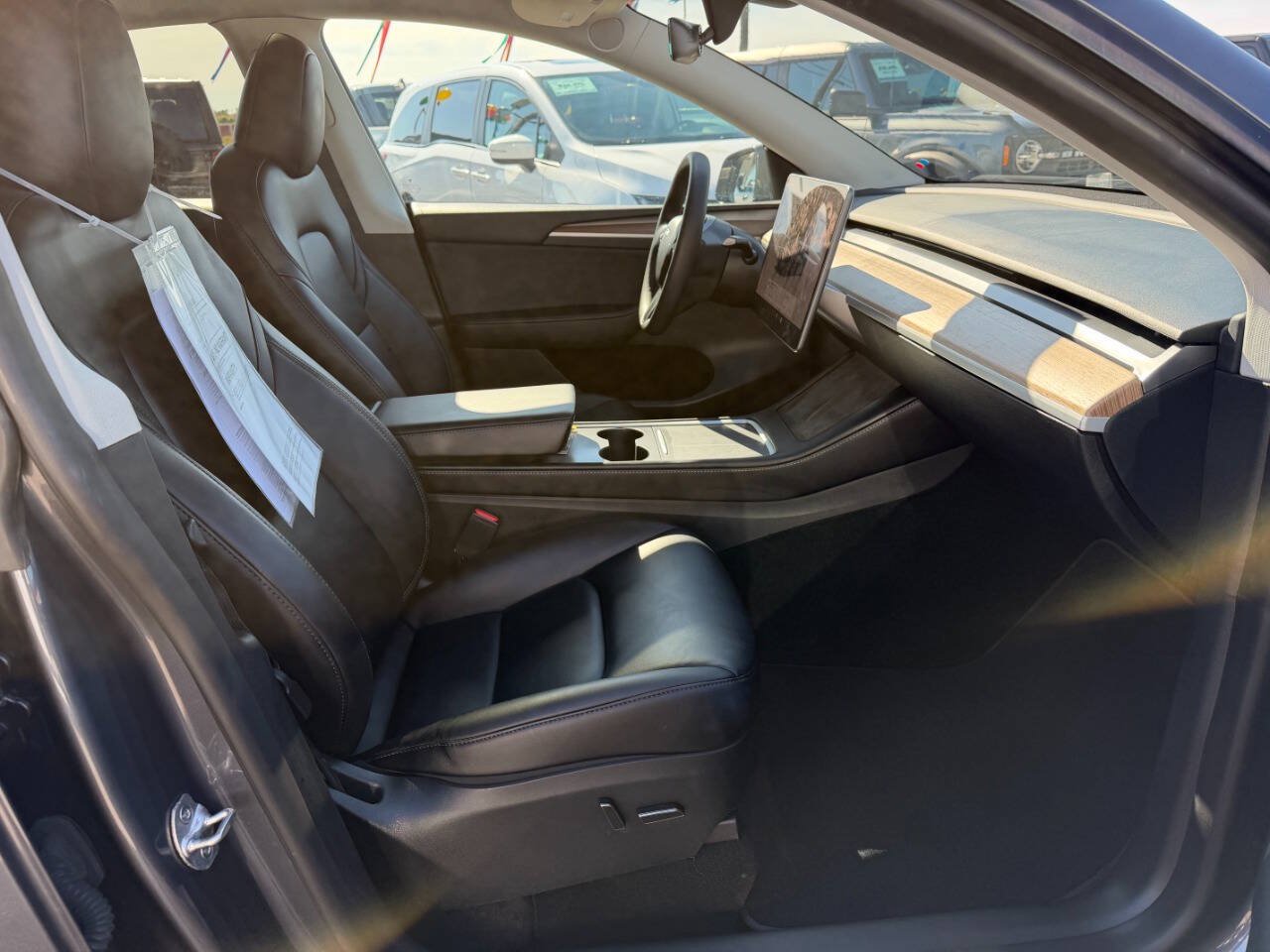 Used 2023 Tesla Model Y Performance AWD/4WD image 17