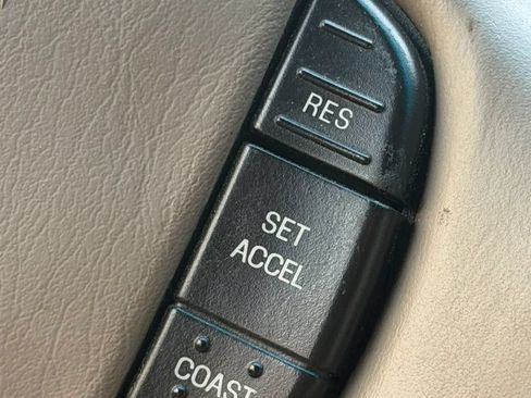 Used 2001 Ford F150 Lariat RWD image 16