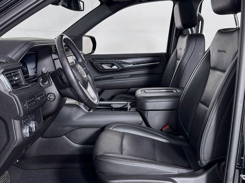 Used 2022 GMC Yukon Denali image 11