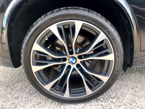 Used 2018 BMW X5 xDrive50i AWD/4WD image 28