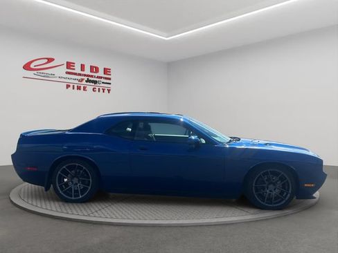 Used 2009 Dodge Challenger R/T RWD image 11