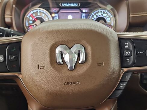 Used 2019 RAM 1500 Laramie Longhorn AWD/4WD image 12