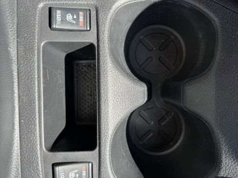 Used 2017 Nissan Rogue SV w/ SV Premium Package image 18