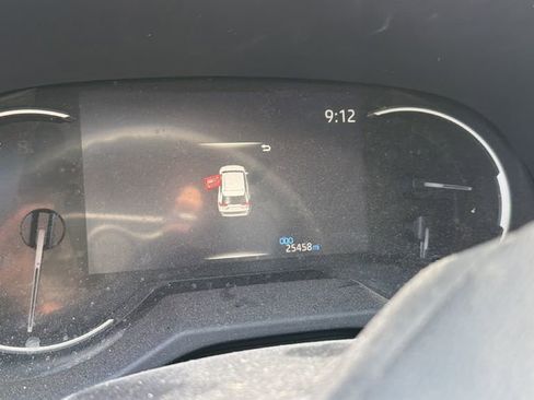 Used 2024 Toyota RAV4 XLE w/ Convenience Package image 12