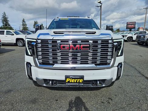 New 2026 GMC Sierra 3500 Denali w/ Denali Reserve Package image 7
