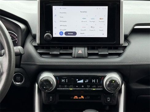 Used 2024 Toyota RAV4 XLE image 17