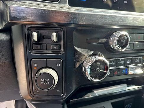 New 2025 Ford F350 Lariat w/ Black Appearance Package image 21