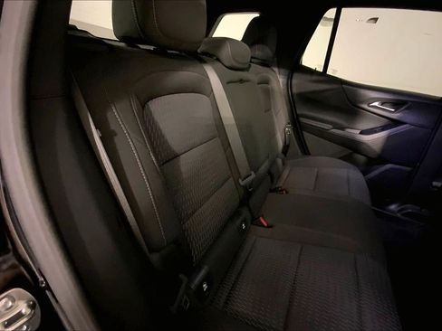 Used 2025 Chevrolet Equinox LT FWD image 24