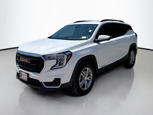 Used 2023 GMC Terrain SLE w/ Driver Convenience Package FWD image 3