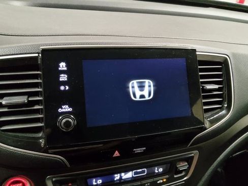 Used 2022 Honda Passport TrailSport image 23