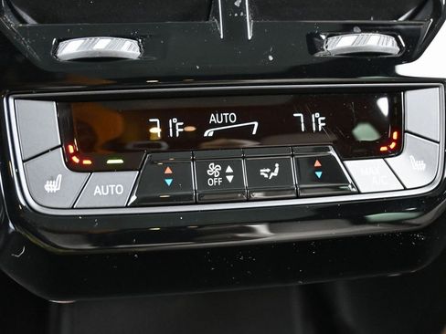 Used 2022 BMW iX xDrive50 w/ Sport Package image 35