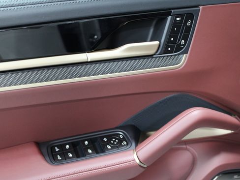 New 2025 Porsche Cayenne GTS image 25