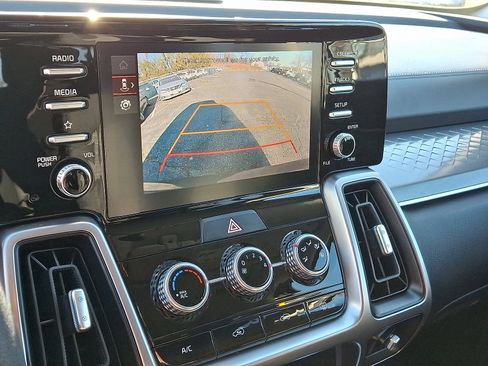 Used 2023 Kia Sorento LX image 24