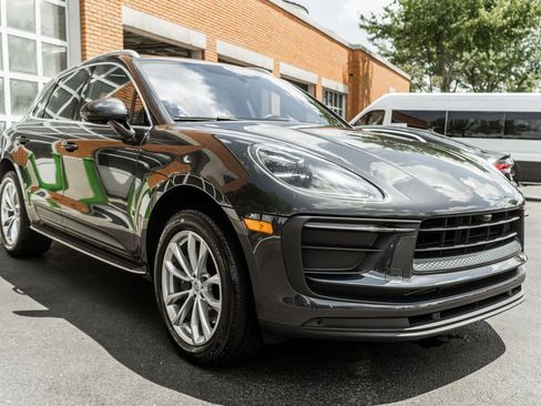 Used 2022 Porsche Macan image 5
