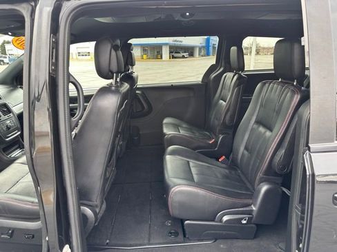 Used 2019 Dodge Grand Caravan GT image 11