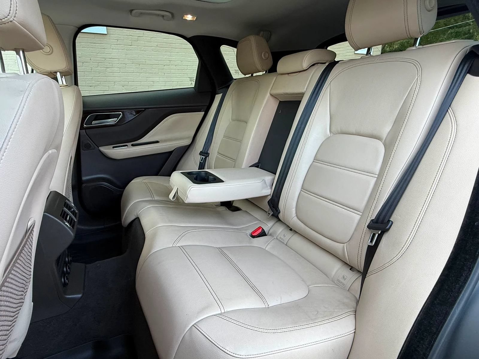 Used 2018 Jaguar F-PACE Prestige AWD/4WD image 21