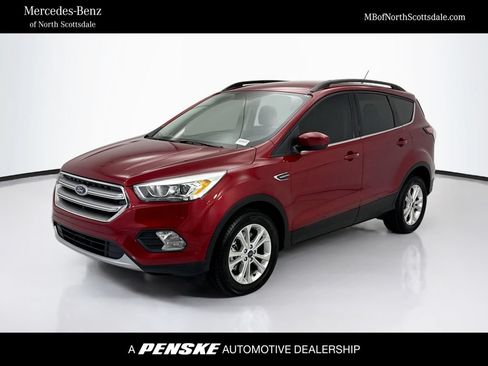 Used 2017 Ford Escape SE w/ SE Leather Comfort Package AWD/4WD image 1