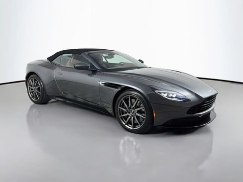 Used 2020 Aston Martin DB11 Volante RWD image 3