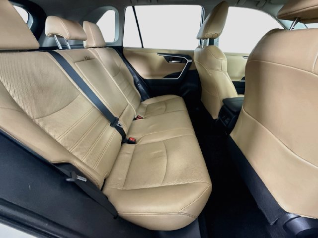 Used 2019 Toyota RAV4 Limited w/ Cold Weather Package AWD/4WD image 28