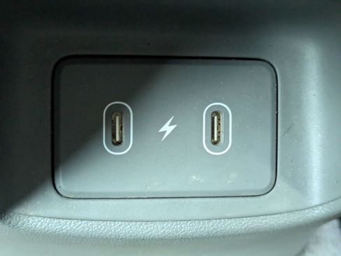 Used 2024 Hyundai Elantra SEL w/ Convenience Package FWD image 8