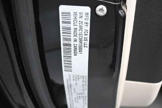 Used 2024 Chrysler Pacifica Limited FWD image 18