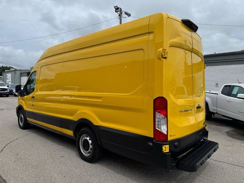 Used 2022 Ford Transit 250 148 High Roof Extended w/ Parcel Delivery Package RWD image 4