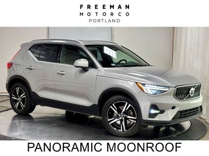 Used 2023 Volvo XC40 B5 Plus