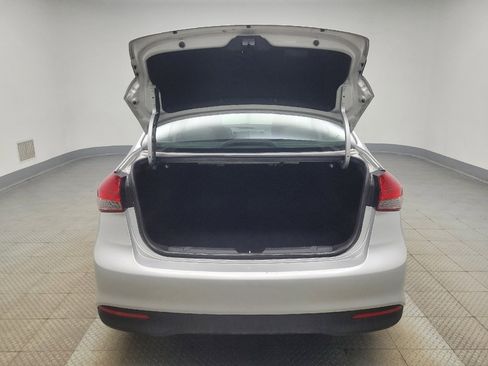 Used 2017 Kia Forte LX w/ LX Popular Package image 29