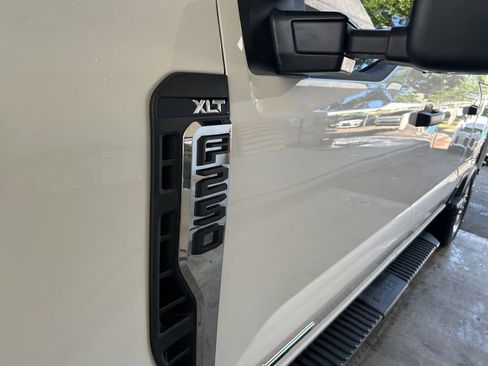 Used 2025 Ford F250 XLT w/ FX4 Off-Road Package AWD/4WD image 13