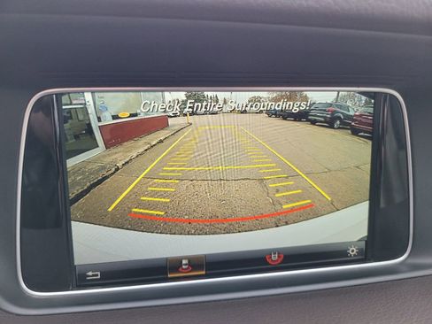 Used 2016 Mercedes-Benz E 350 4MATIC Sedan image 33