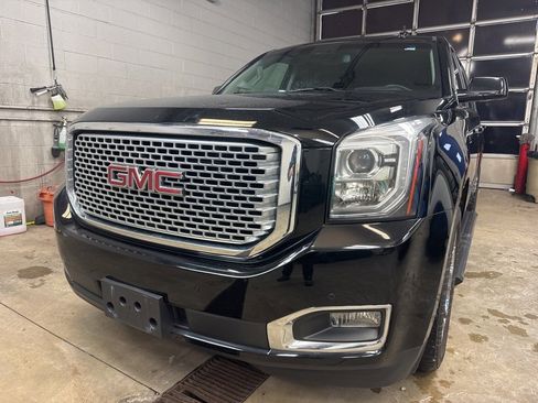 Used 2016 GMC Yukon Denali w/ Open Road Package image 17